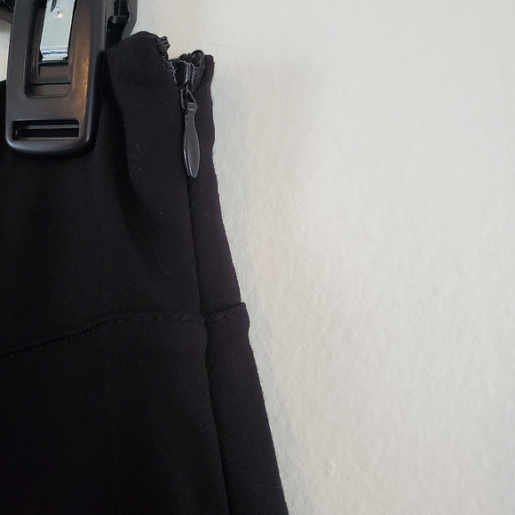 LAUREN Ralph Lauren Black A-line Mid Length Panel Skirt Size 2P Petite - Picture 2 of 5